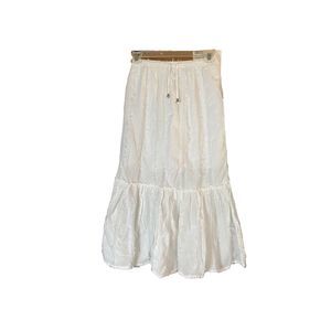Elegant White Midi Skirt